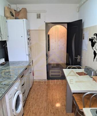 3 camere, decomandat, 70 mp,  2 balcoane, 2 bai,  zona Expo, Marasti