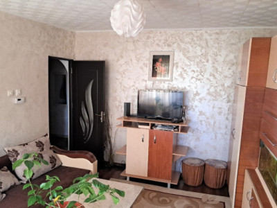 3 camere, decomandat, 70 mp,  2 balcoane, 2 bai,  zona Expo, Marasti