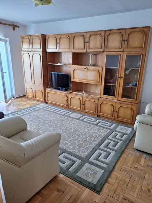 4 camere, decomandat, 79 mp,  2 bai, parcare, zona str.Jupiter, Zorilor