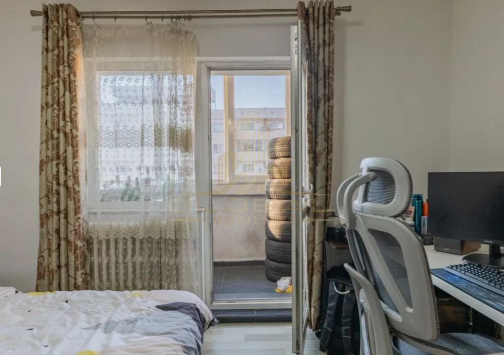 3 camere ,decomandat, 72 mp,  balcon, 2 bai, zona str.Calea Dorobatilor, 