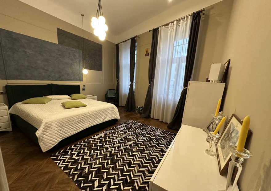 3 camere , LUX, Art Deco, 77 mp, cladire istorica , zona str.Traian, Centru