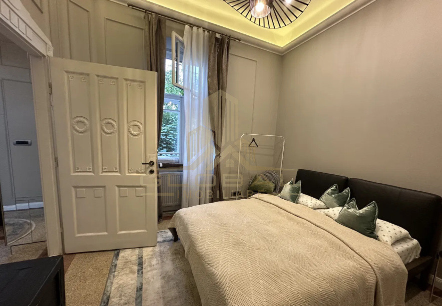 3 camere , LUX, Art Deco, 77 mp, cladire istorica , zona str.Traian, Centru