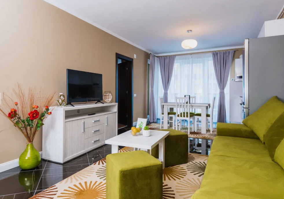 2 camere ,Lux, 52 mp,  terasa, zona str.Calea Manastur, Semicentral, Platinia