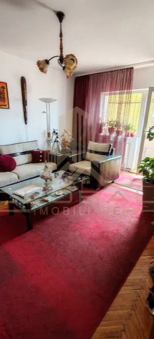 3 camere, decomandat, 72 mp,  2 balcoane, 2 bai, zona str.Aurel Vlaicu, Marasti