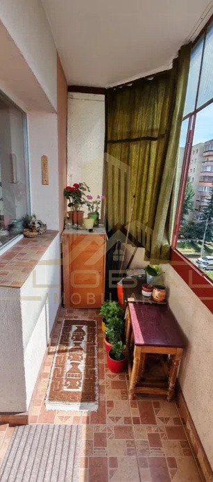 3 camere, decomandat, 72 mp,  2 balcoane, 2 bai, zona str.Aurel Vlaicu, Marasti