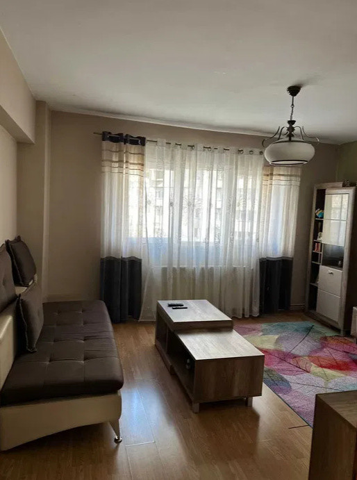 2 camere ,decomandat, 66 mp,  2 balcoane, zona Piata Marasti, Marasti