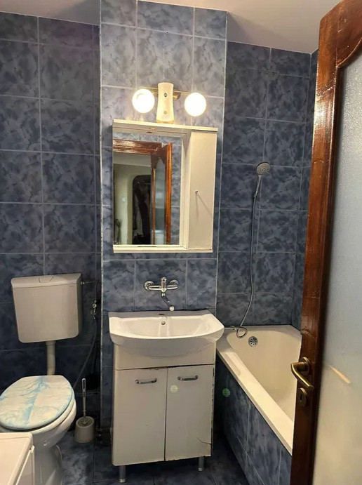 2 camere ,decomandat, 66 mp,  2 balcoane, zona Piata Marasti, Marasti