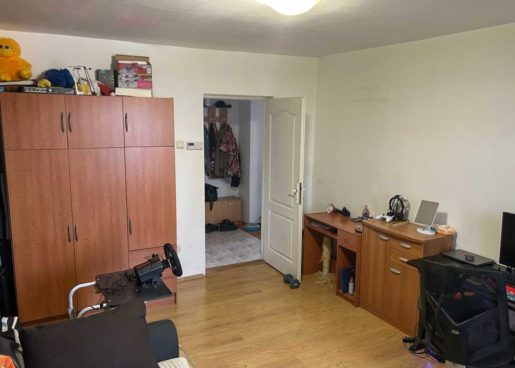 2 camere ,decomandat, 50 mp,  terasa, zona str.Tulcea, Intre Lacuri