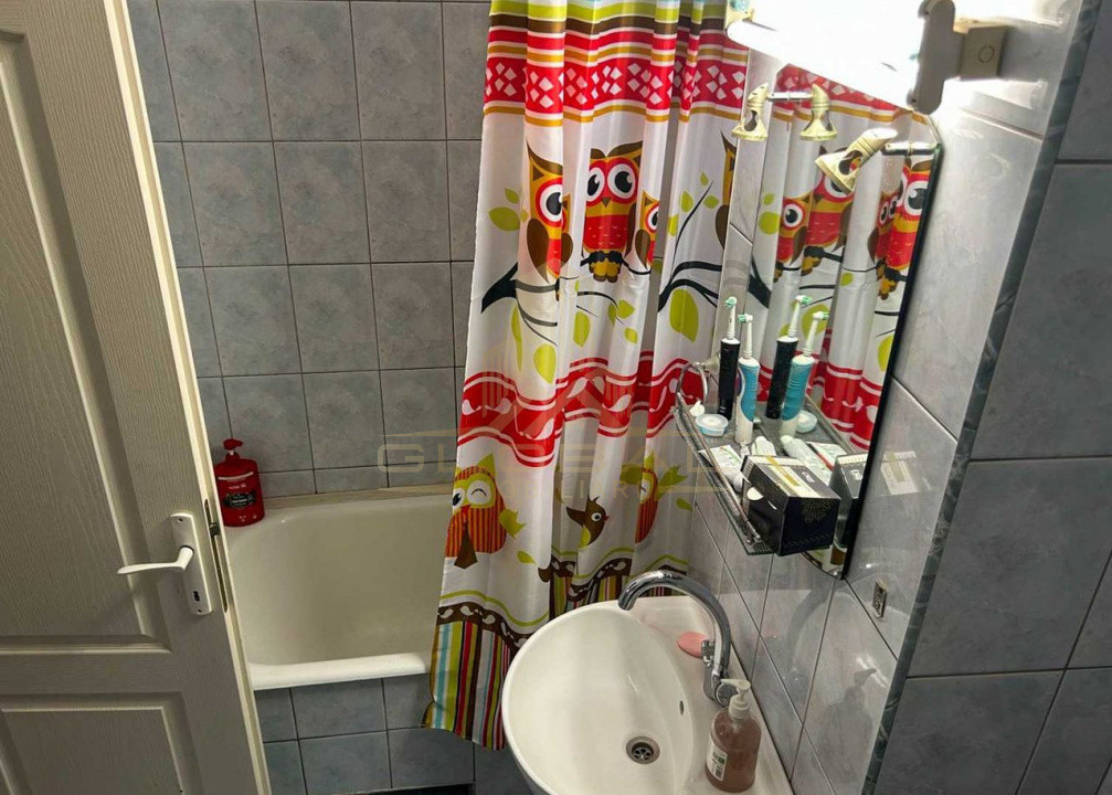 2 camere ,decomandat, 50 mp,  terasa, zona str.Tulcea, Intre Lacuri