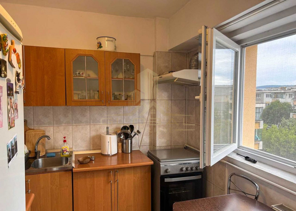 2 camere ,decomandat, 50 mp,  terasa, zona str.Tulcea, Intre Lacuri