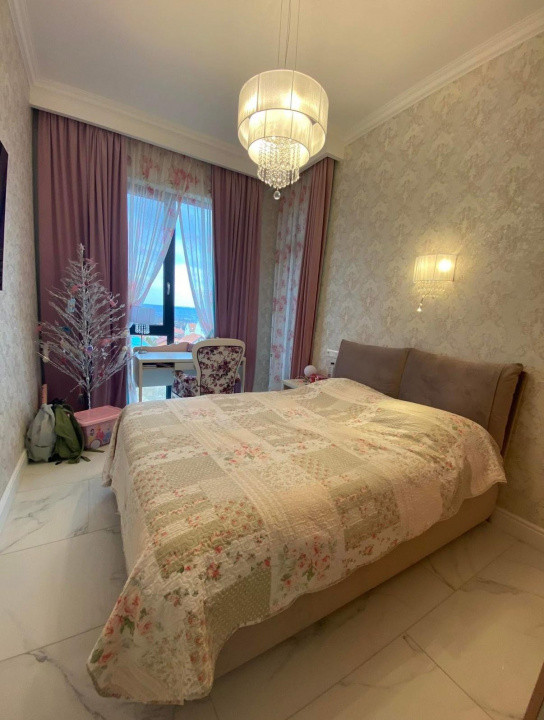 3 camere ,LUX, 75 mp, parcare, terasa, Luminia  Europa