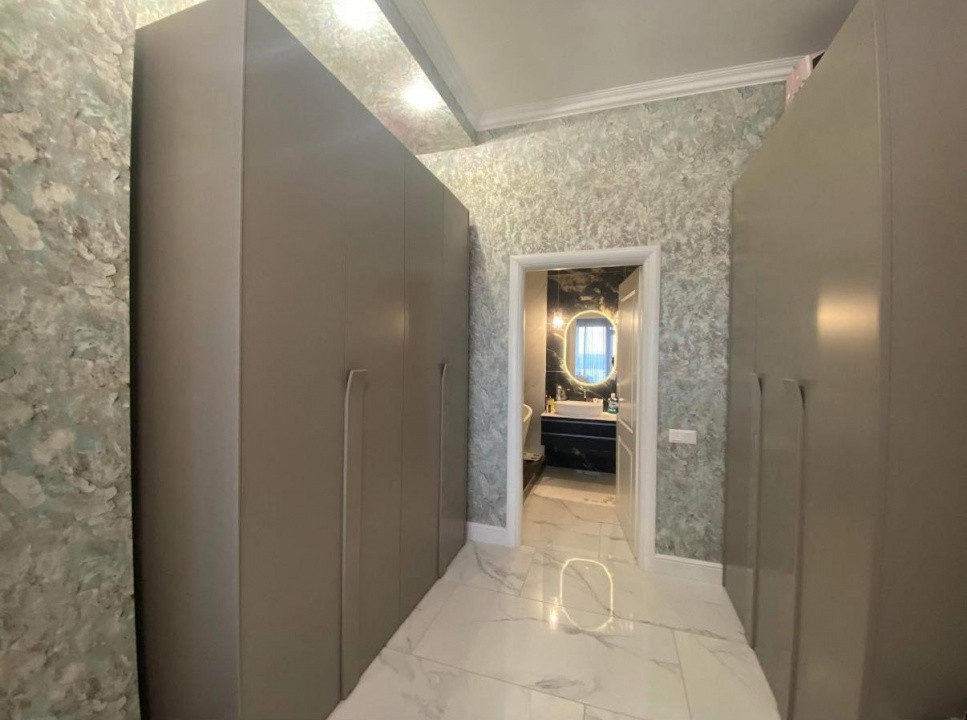 3 camere ,LUX, 75 mp, parcare, terasa, Luminia  Europa