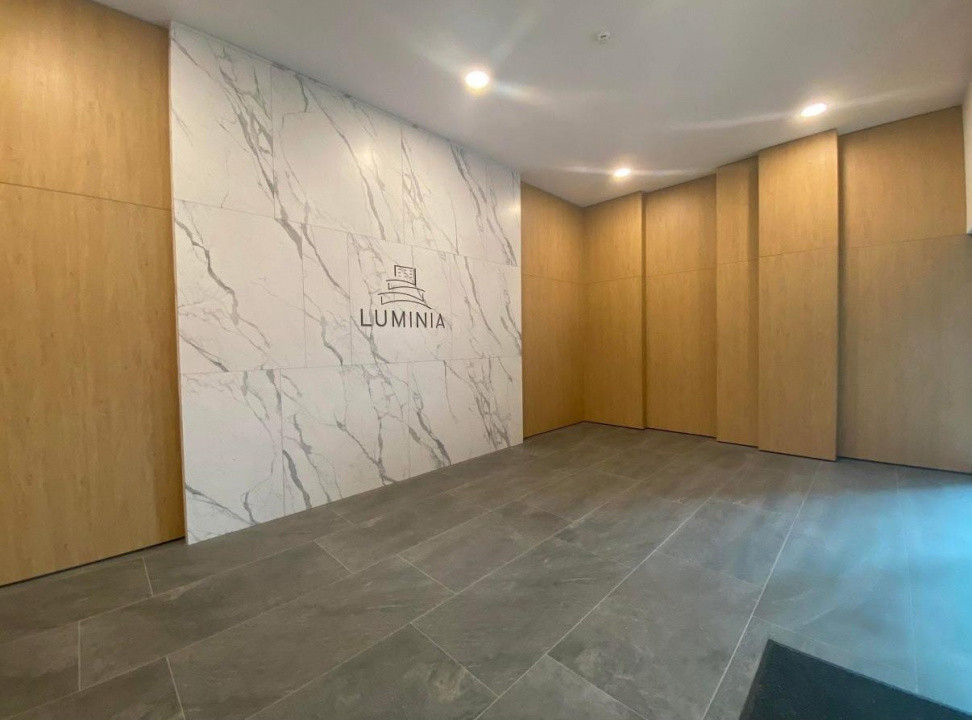 3 camere ,LUX, 75 mp, parcare, terasa, Luminia  Europa