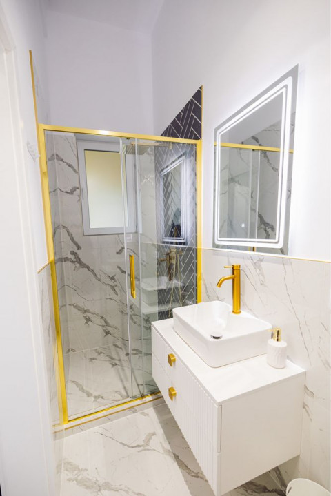 3 camere , Lux, 60 mp ,Centru , zona str. Horea 