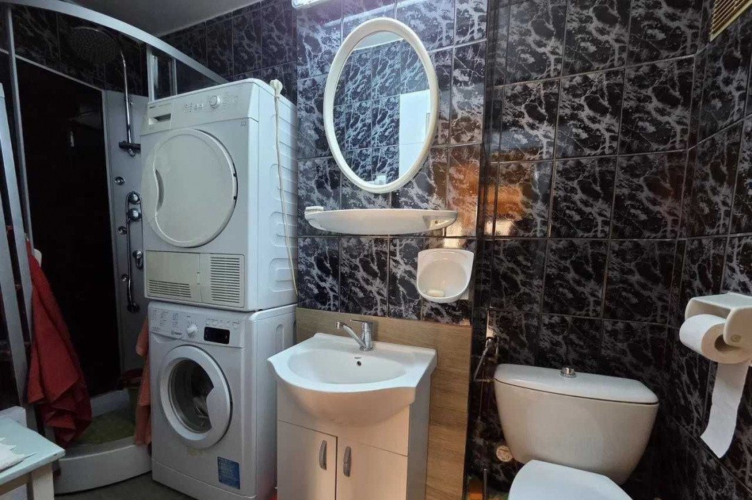 3 camere ,decomandat, 64 mp,, zona  Manastur