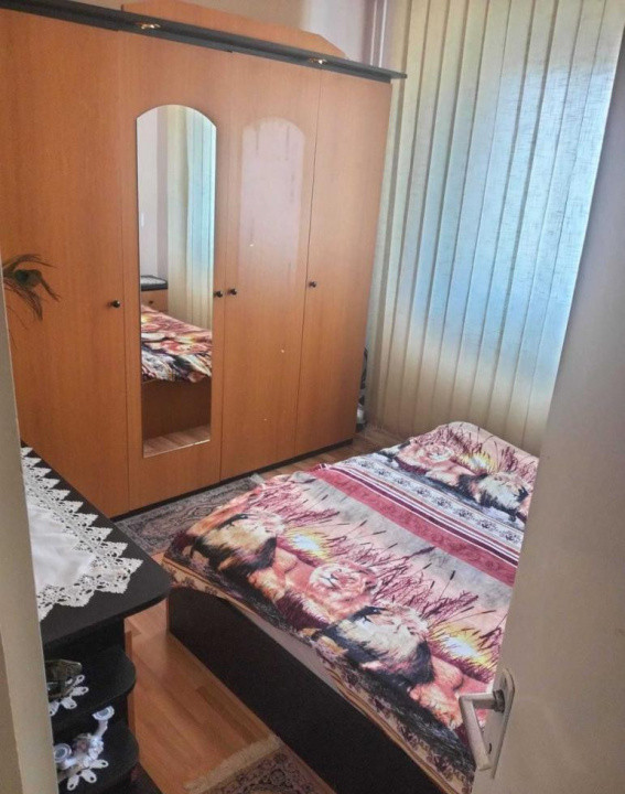 3 camere ,decomandat, 53 mp,  balcon, zona str.Aleea Borsa, Manastur