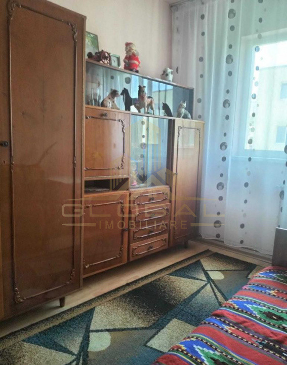 3 camere ,decomandat, 53 mp,  balcon, zona str.Aleea Borsa, Manastur