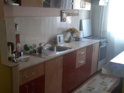 3 camere ,decomandat, 53 mp,  balcon, zona str.Aleea Borsa, Manastur