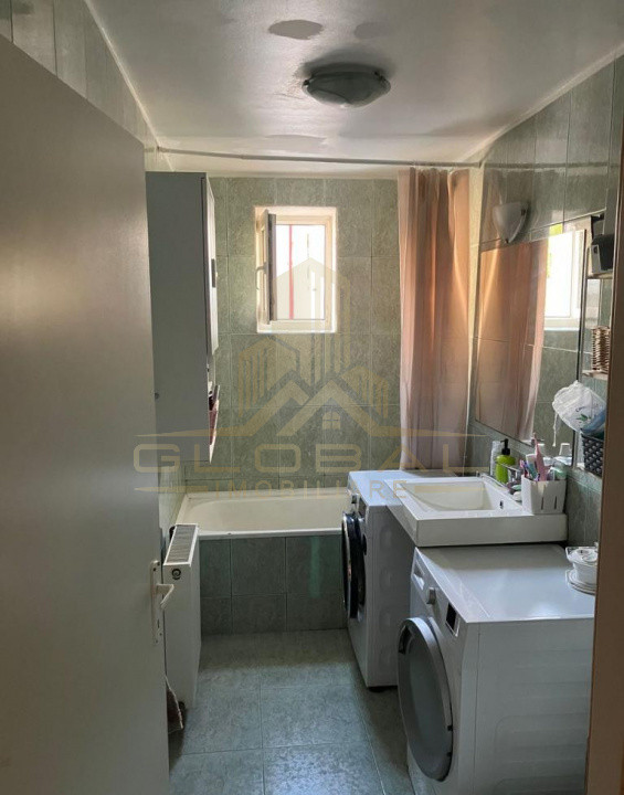 2 camere ,decomandat, 52 mp,  terasa, parcare, zona str.Frunzisului, Zorilor