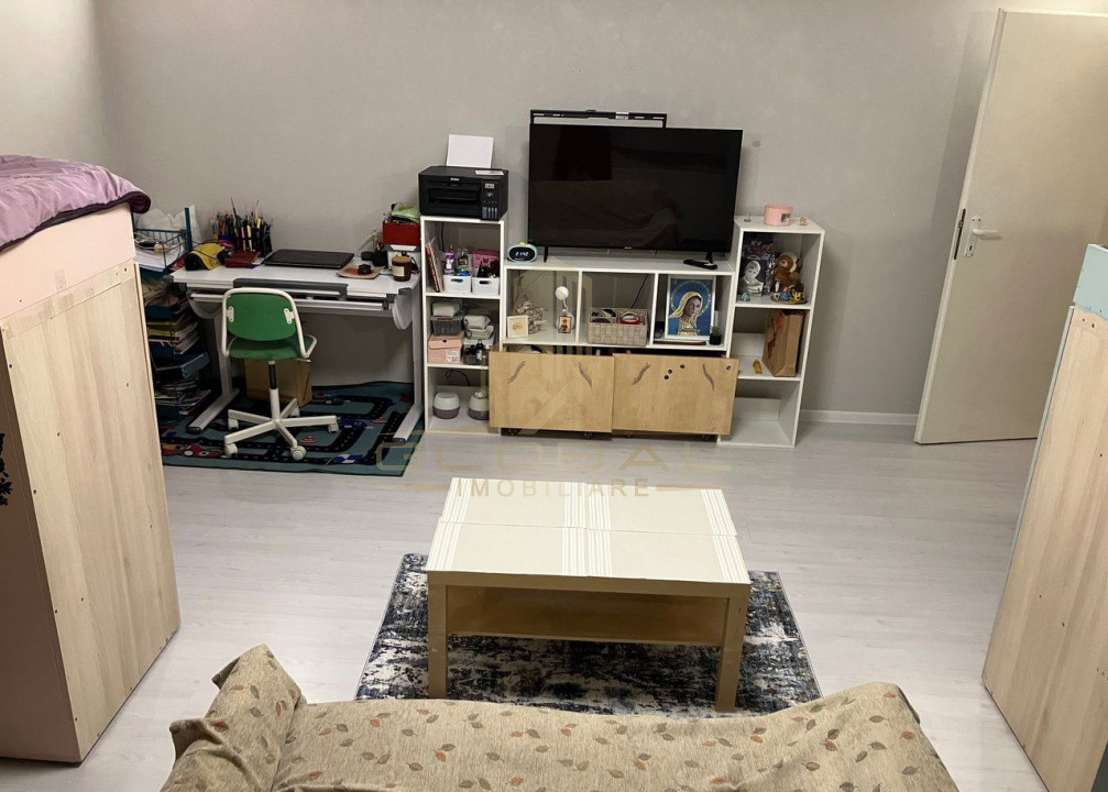 2 camere ,decomandat, 52 mp,  terasa, parcare, zona str.Frunzisului, Zorilor