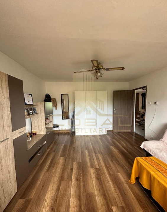 3 camere ,decomandat, 66 mp,  terasa, zona , Manastur