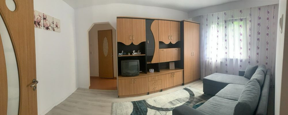 3 camere, decomandat, 58 mp,  balcon, zona Minerva Manastur