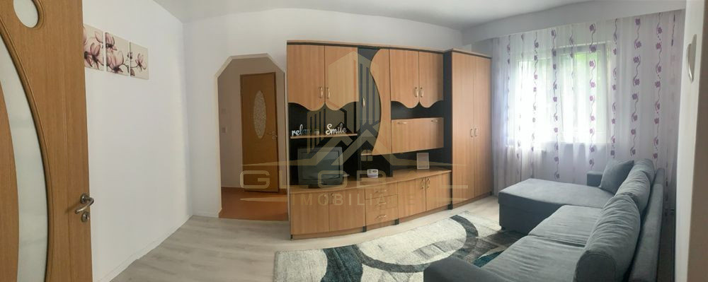 3 camere, decomandat, 58 mp,  balcon, zona Minerva Manastur