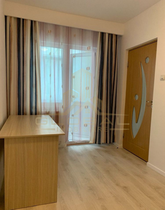 3 camere, decomandat, 58 mp,  balcon, zona Minerva Manastur