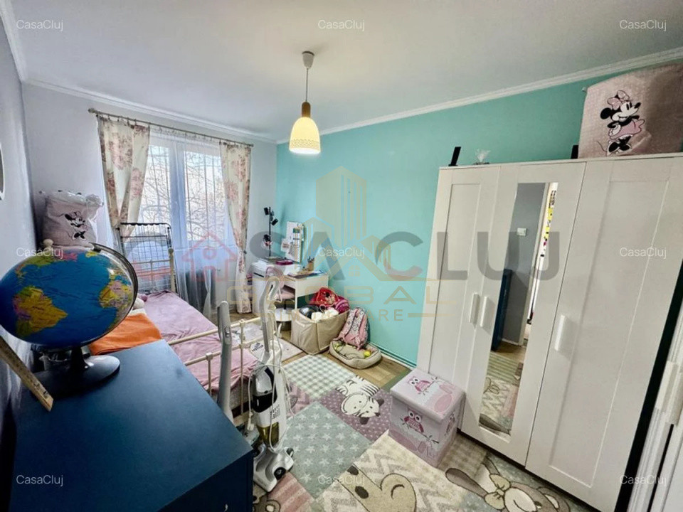 3 camere , decomandat, 64 mp, balcon, zona Hotel Royal