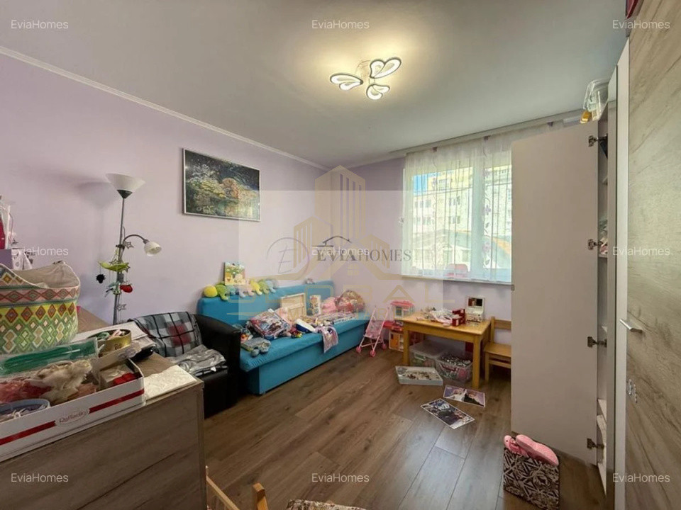 3 camere , decomandat, 68 mp, balcon, zona str.Alverna Gheorgheni