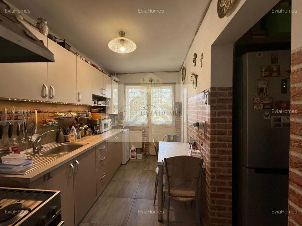 3 camere , decomandat, 68 mp, balcon, zona str.Alverna Gheorgheni