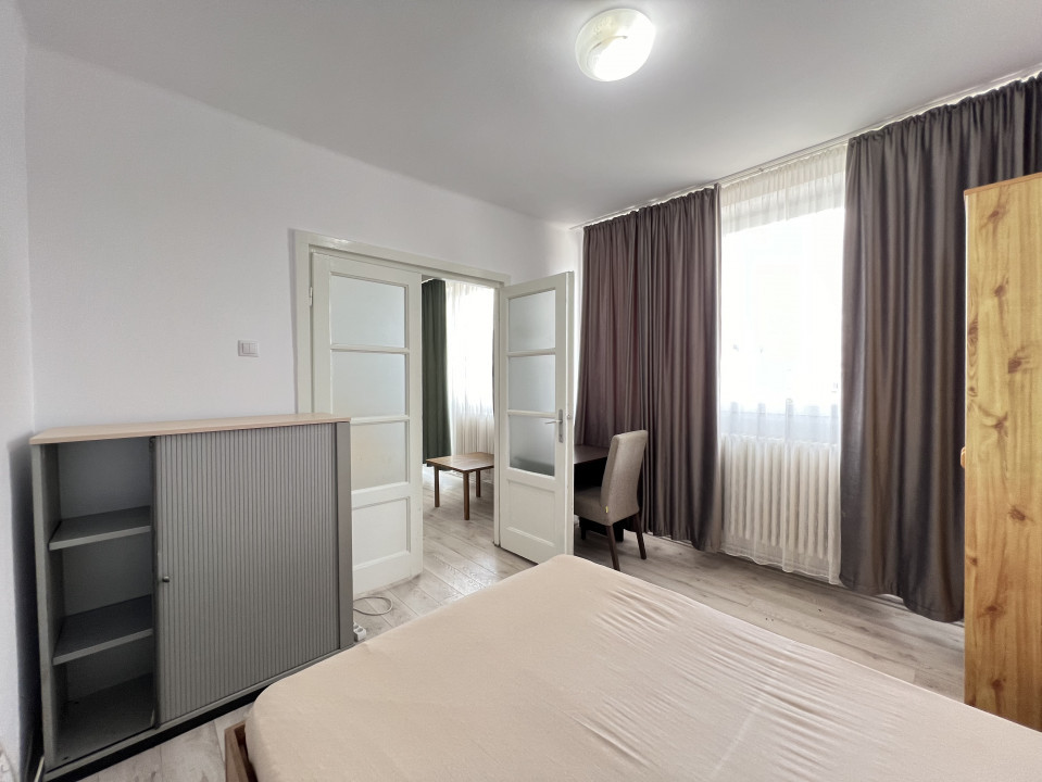 2 camere , 43 mp,  terasa, zona str.Mihai Viteazul , Centru