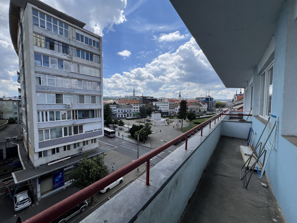 2 camere , 43 mp,  terasa, zona str.Mihai Viteazul , Centru