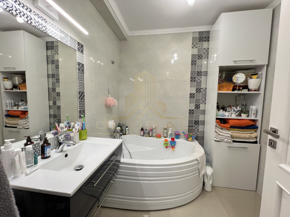 2 camere , 57 mp,  parcare, str.Romu Ladea, Borhanci 