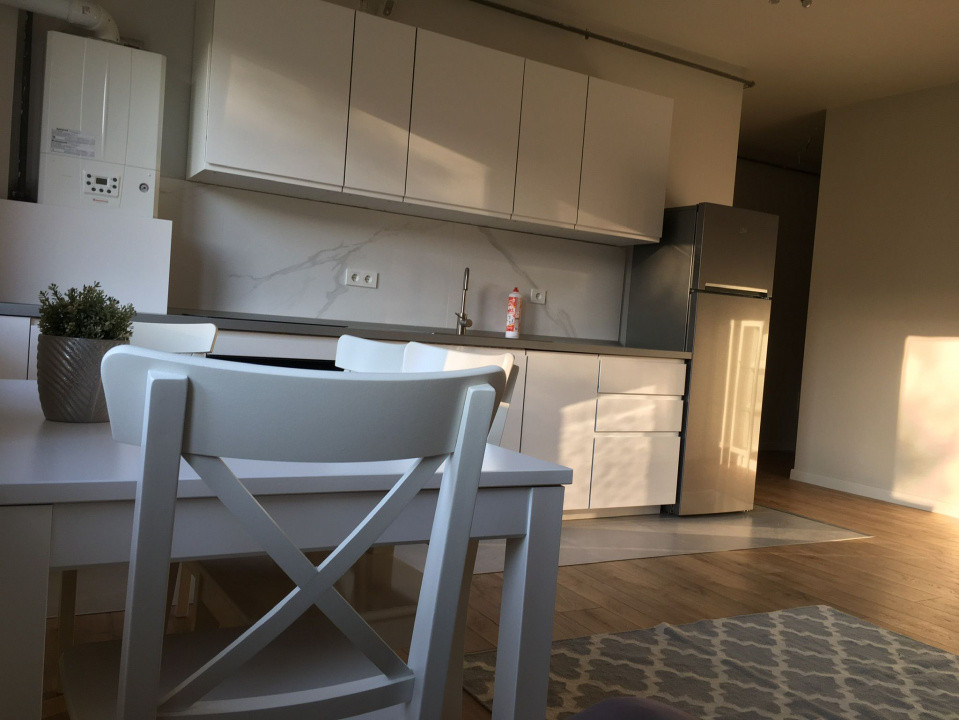 3 camere Lux, terasa, parcare zona Roata Faget