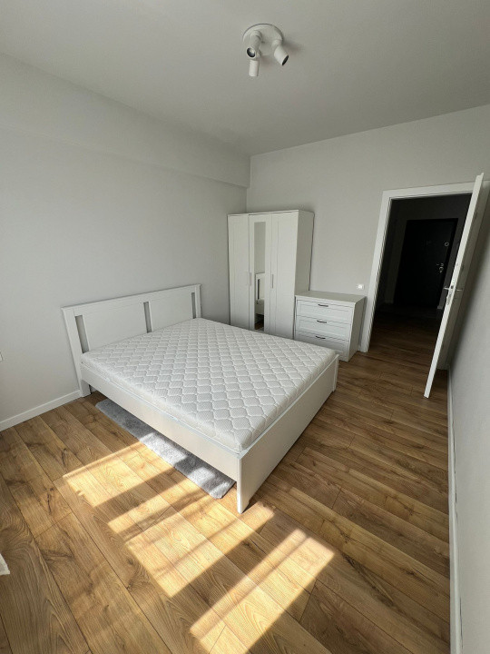 3 camere Lux, terasa, parcare zona Roata Faget