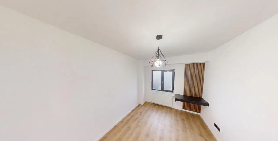 4 camere, decomandat, recent renovat, 110 mp, 2 balcoane, garaj, zona Zorilor