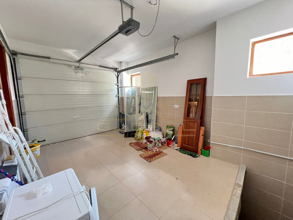 Vila cu  4 camere , 180 mp, curte, 5 parcari , terasa, Europa,, Eugen ionesco