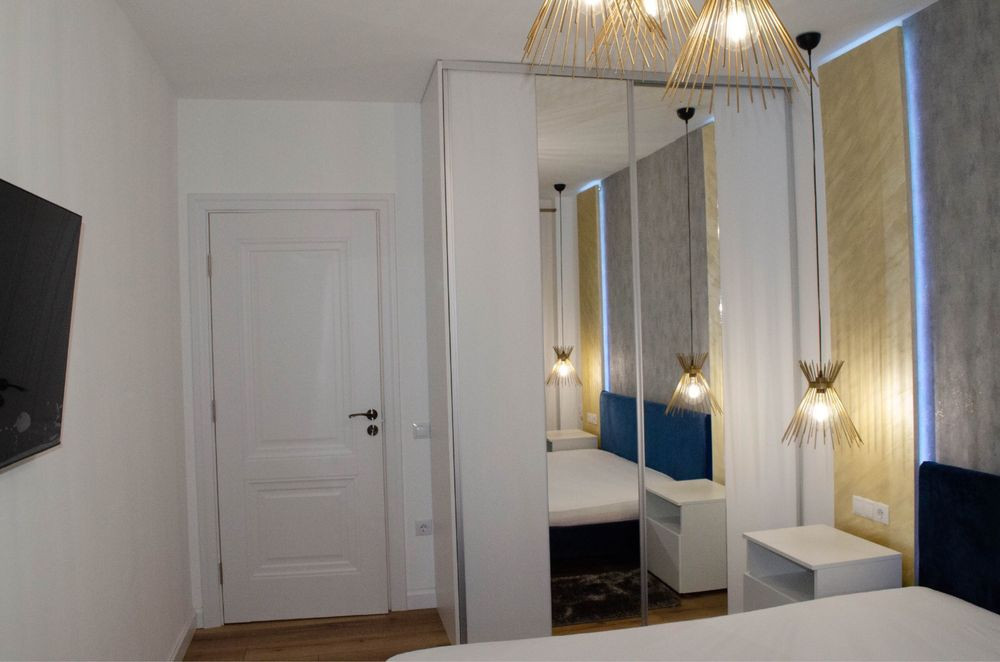 3 camere , 70 mp, parcare , terasa ,Andrei Muresanu , str. Augustin Presecan 