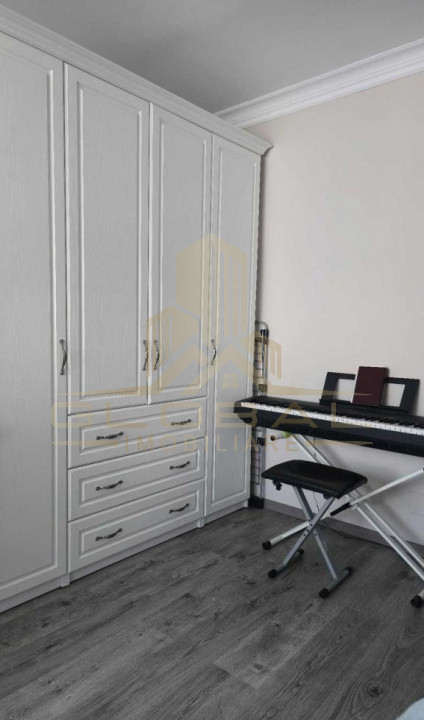 3 camere ,decomandat, 80 mp,  2 balcoane, zona str.Aurel Vlaicu, Marasti