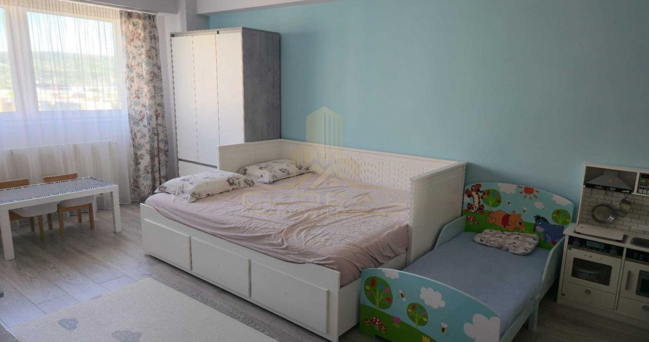 3 camere ,decomandat, 80 mp,  2 balcoane, zona str.Aurel Vlaicu, Marasti