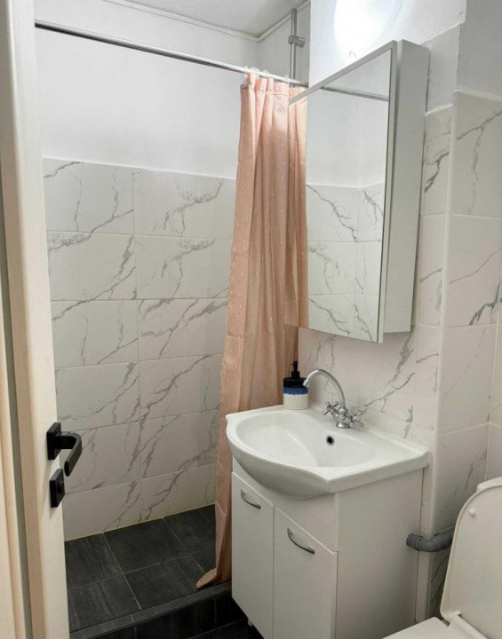 2 camere, decomandat, 40 mp,  balcon, zona Piata Hermes, Gheorgheni