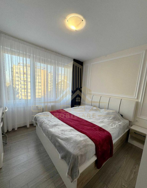 2 camere, decomandat, 40 mp,  balcon, zona Piata Hermes, Gheorgheni