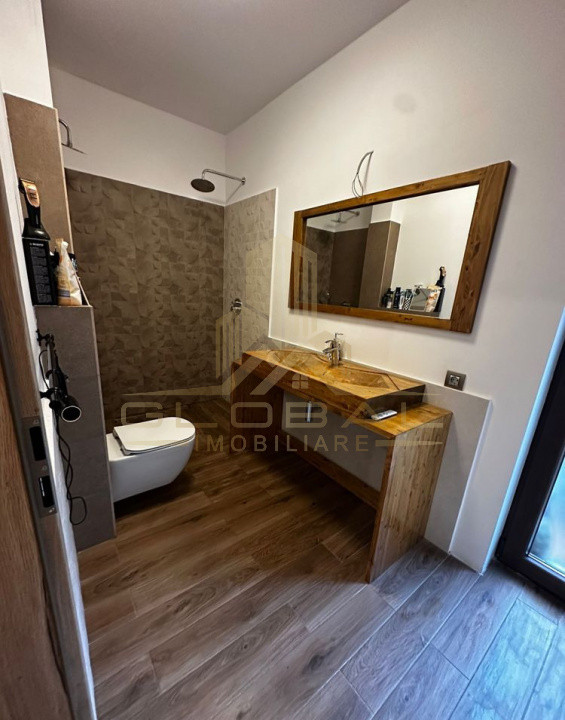 3 camere , vila/duplex , LUX, 78 mp, garaj, terasa, curte zona Gruia