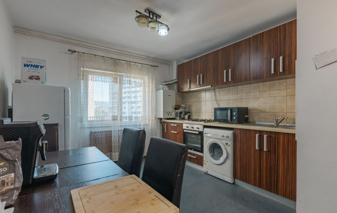 3 camere, decomandat, 73 mp,  balcon, zona str.Dorobantilor, Marasti