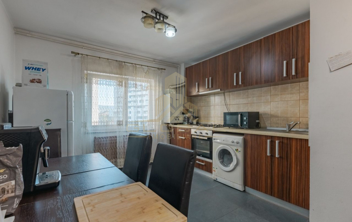 3 camere, decomandat, 73 mp,  balcon, zona str.Dorobantilor, Marasti