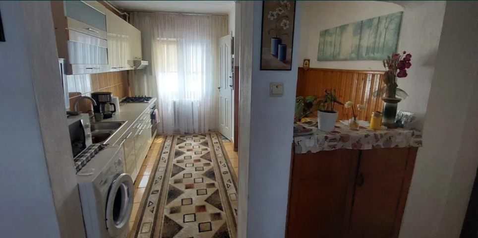 3 camere ,decomandat, 73 mp, balcon, zona str. Blvd. 21 Decembrie 1989, Marasti