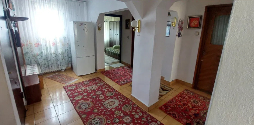3 camere ,decomandat, 73 mp, balcon, zona str. Blvd. 21 Decembrie 1989, Marasti