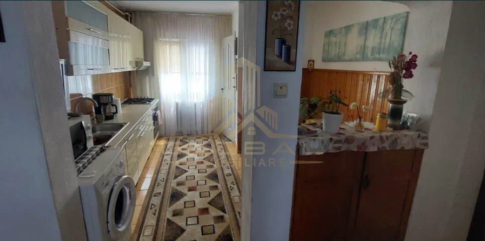 3 camere ,decomandat, 73 mp, balcon, zona str. Blvd. 21 Decembrie 1989, Marasti