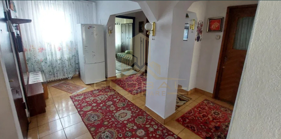 3 camere ,decomandat, 73 mp, balcon, zona str. Blvd. 21 Decembrie 1989, Marasti